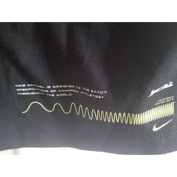 Nike Fresh Perspective T-Shirt - Picture 10 of 12